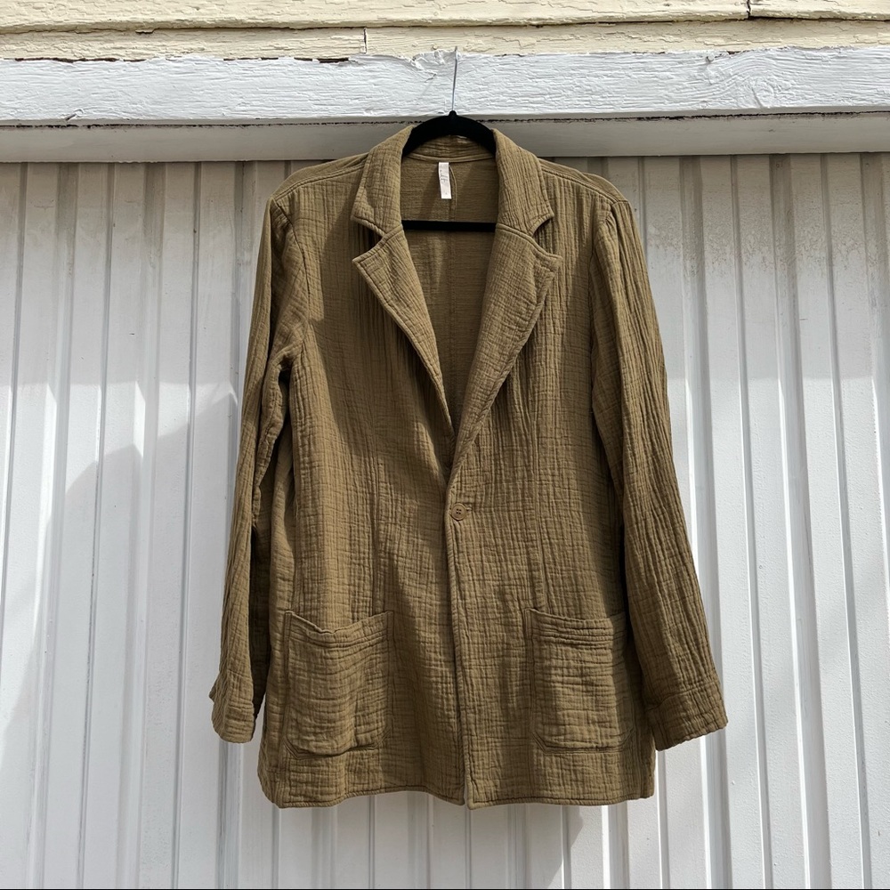 EDT. olive army green cotton gauze one button jacket blazer